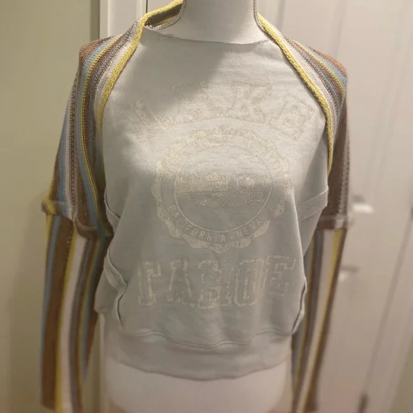 New Free People Lake Tahoe Crochet Sleeve Pullover size S - Picture 4 of 9